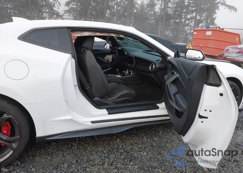 2017 Chevrolet Camaro 1Ss from USA, damaged, VIN 1G1FE1R76H0178811